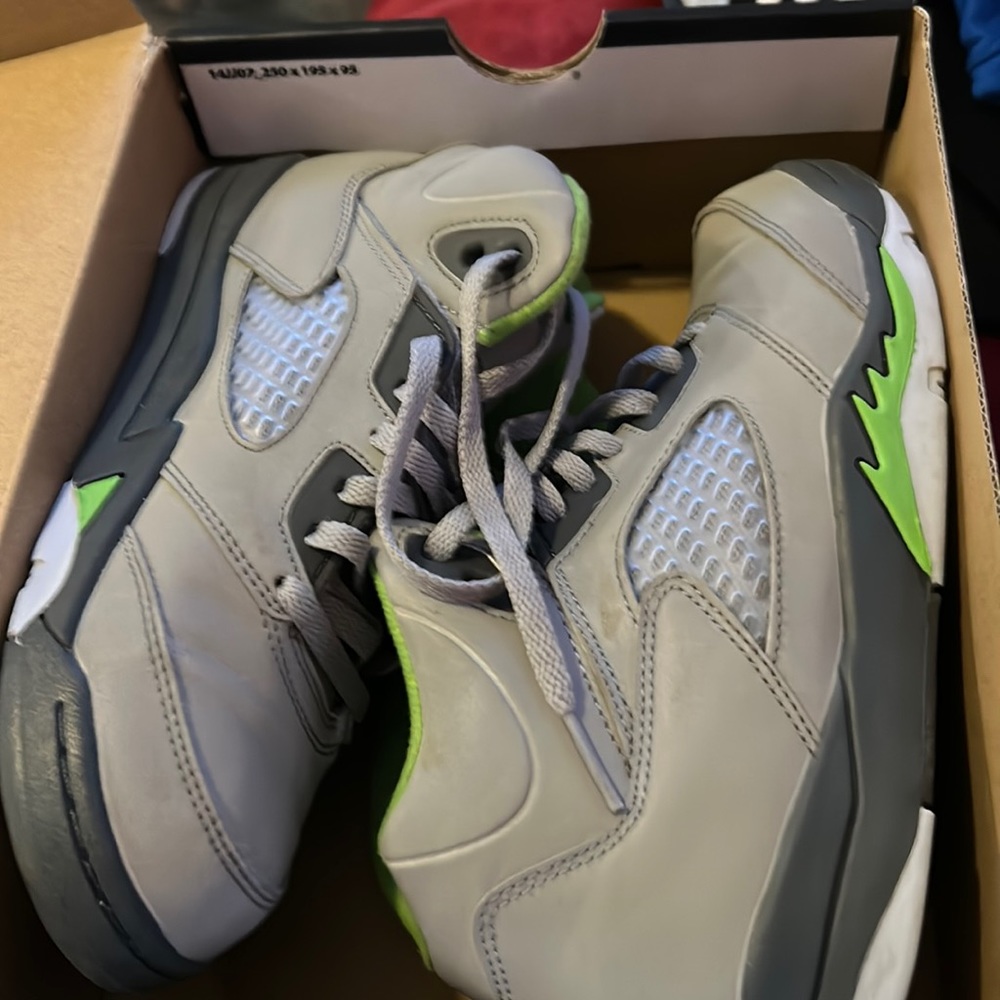 Kids size 3 Jordan